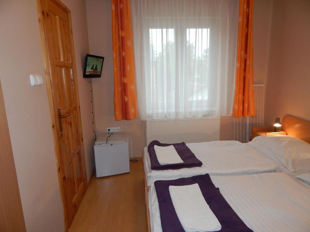 Hajdu Vendeghaz Hotell Hajdúszoboszló Rum bild