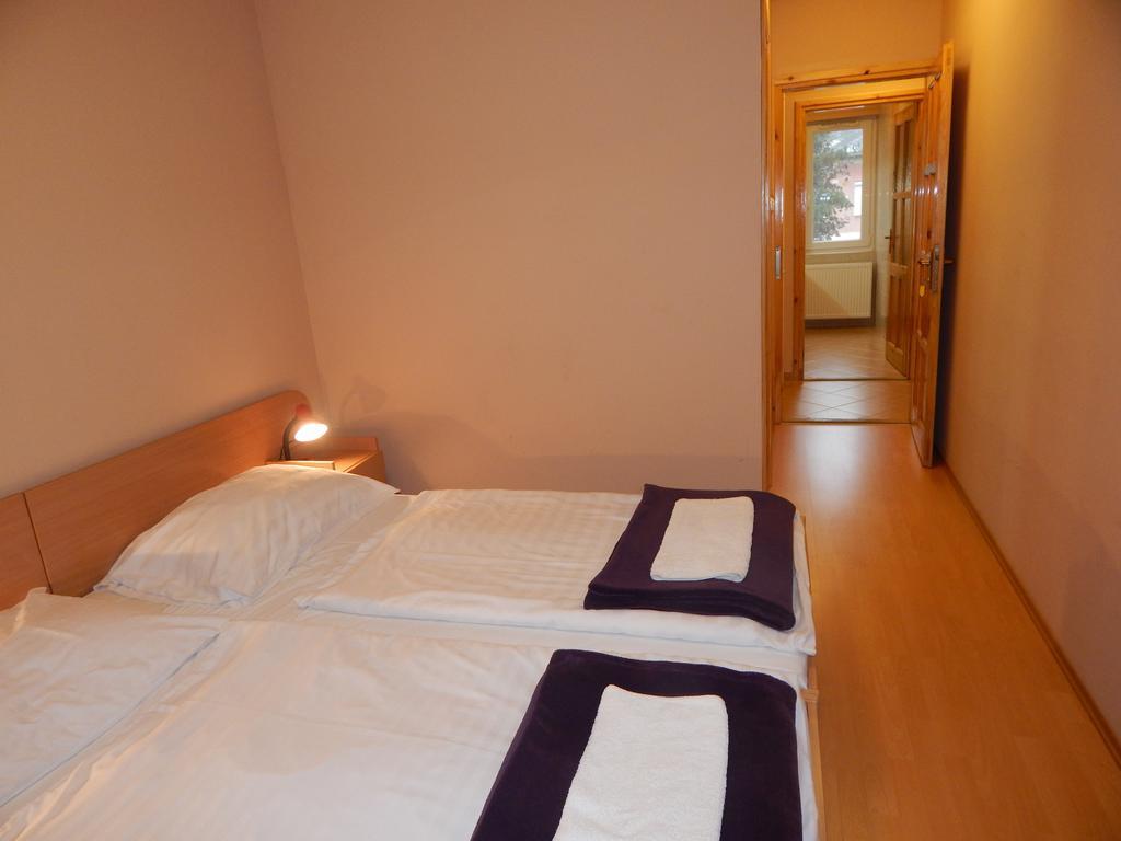 Hajdu Vendeghaz Hotell Hajdúszoboszló Rum bild